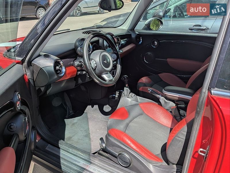 Хетчбек MINI Cooper 2010 в Києві