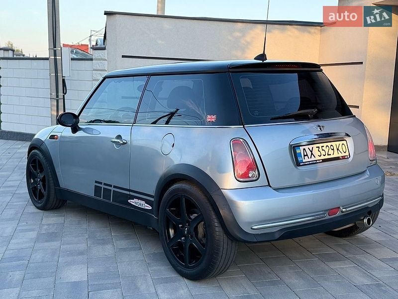 Хэтчбек MINI Cooper 2004 в Одессе