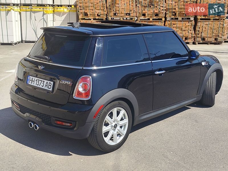 Хетчбек MINI Cooper 2013 в Дніпрі