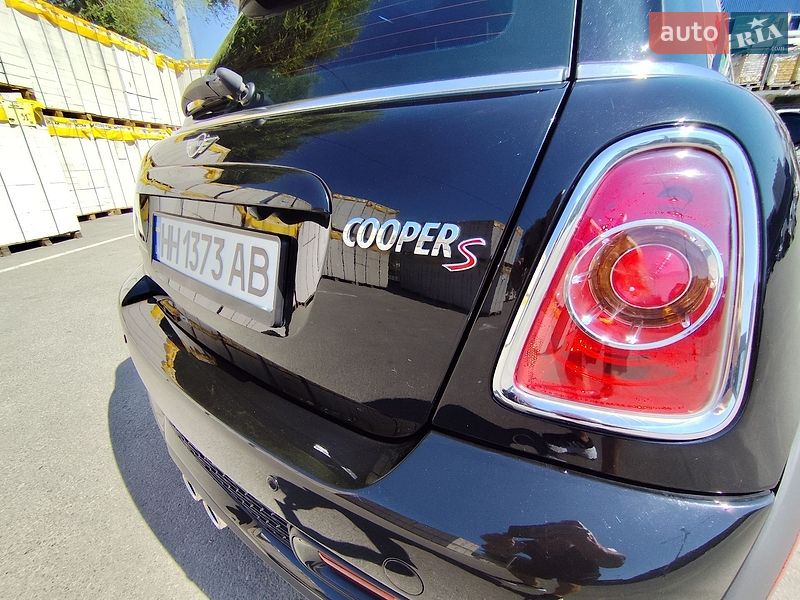 Хетчбек MINI Cooper 2013 в Дніпрі