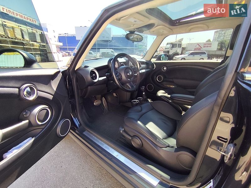 Хетчбек MINI Cooper 2013 в Дніпрі
