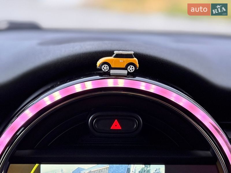 Хэтчбек MINI Cooper 2015 в Киеве