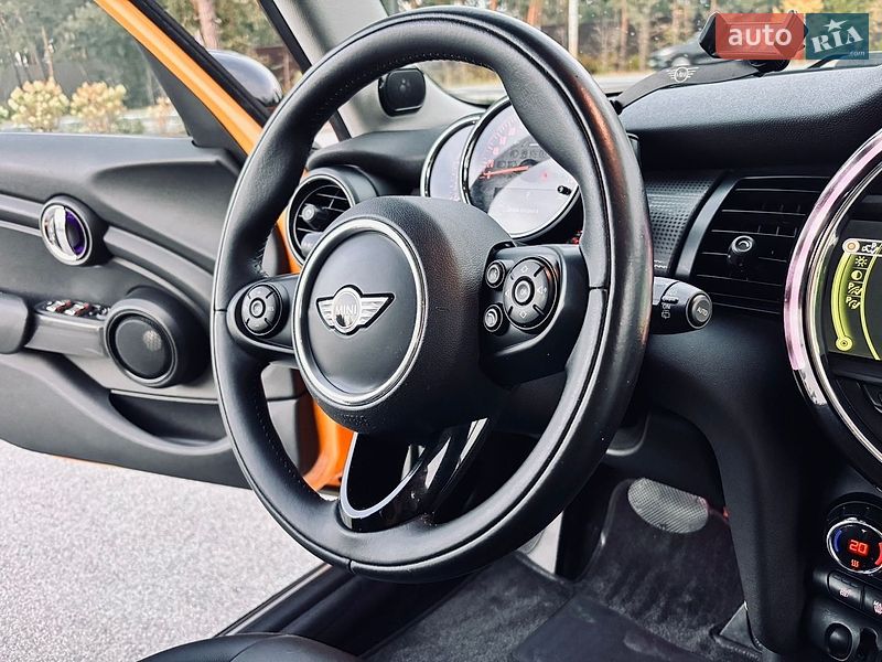 Хэтчбек MINI Cooper 2015 в Киеве