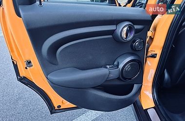 Хэтчбек MINI Cooper 2015 в Киеве
