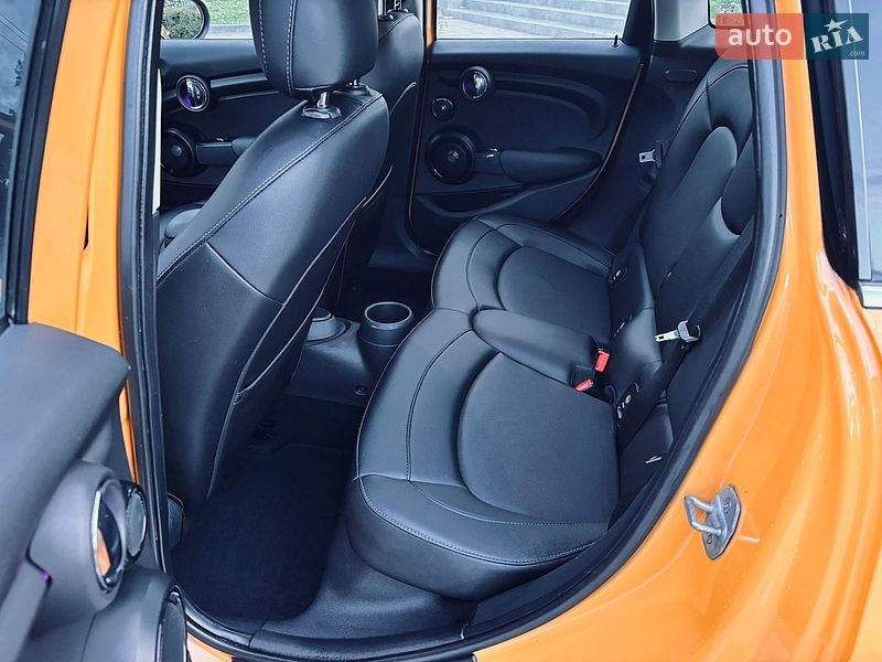 Хэтчбек MINI Cooper 2015 в Киеве