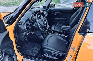 Хэтчбек MINI Cooper 2015 в Киеве