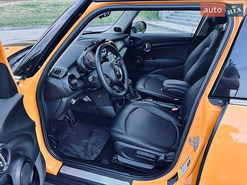 Хэтчбек MINI Cooper 2015 в Киеве
