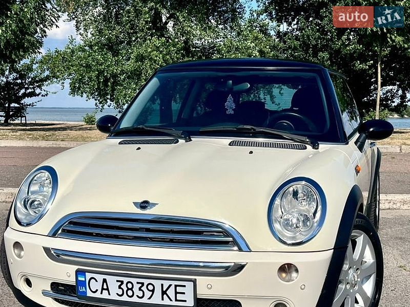 MINI Cooper 2005