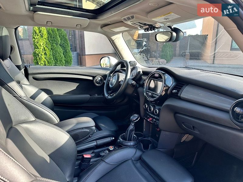 Хэтчбек MINI Cooper 2017 в Вараше