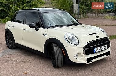 Хетчбек MINI Cooper 2016 в Чернігові фото 2 Хетчбек MINI Cooper 2016 в Чернігові