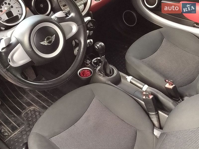 Хэтчбек MINI Cooper 2008 в Талалаевке фото 8 Хэтчбек MINI Cooper 2008 в Талалаевке