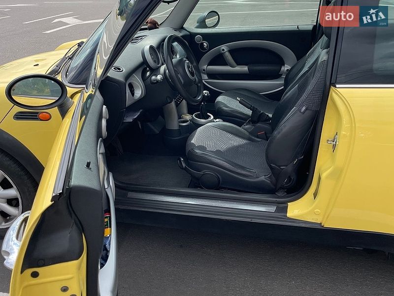 Хетчбек MINI Cooper 2002 в Бучі