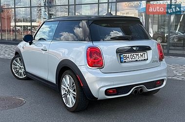 Хэтчбек MINI Cooper 2015 в Киеве