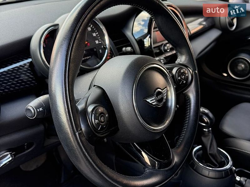 Хэтчбек MINI Cooper 2015 в Киеве