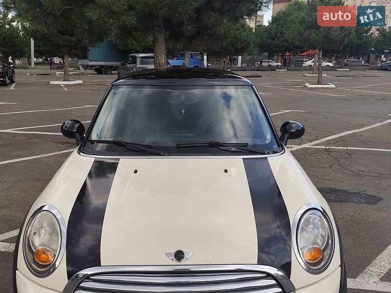 Хэтчбек MINI Cooper 2011 в Одессе фото Хэтчбек MINI Cooper 2011 в Одессе