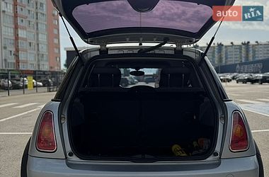 Хетчбек MINI Cooper 2004 в Івано-Франківську