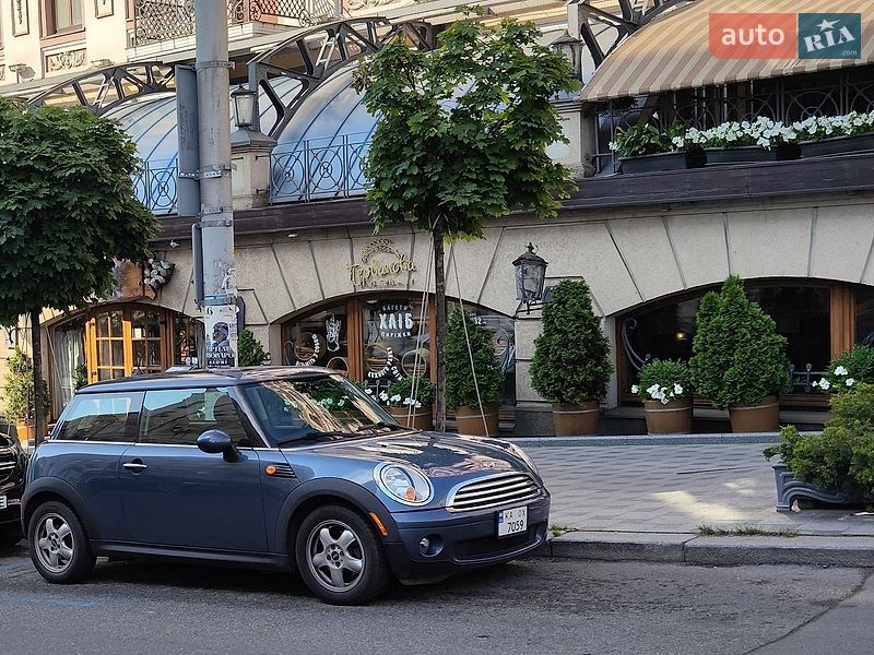 MINI Cooper 2010