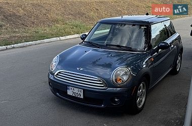 Хетчбек MINI Cooper 2010 в Києві