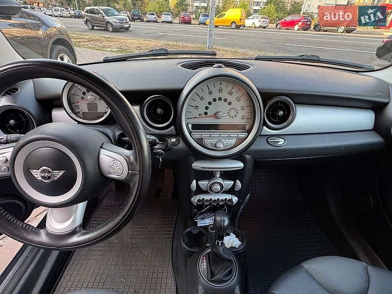 Хетчбек MINI Cooper 2010 в Києві