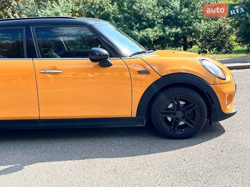 Хэтчбек MINI Cooper 2015 в Киеве