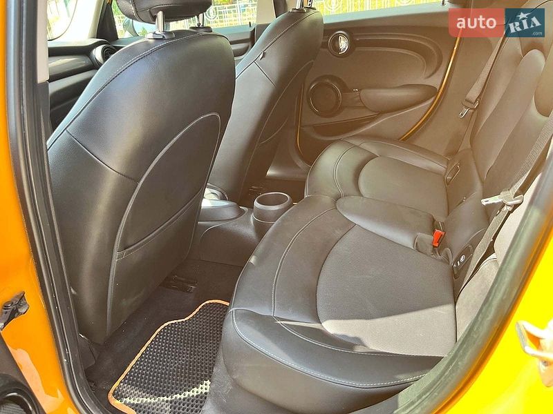 Хэтчбек MINI Cooper 2015 в Киеве