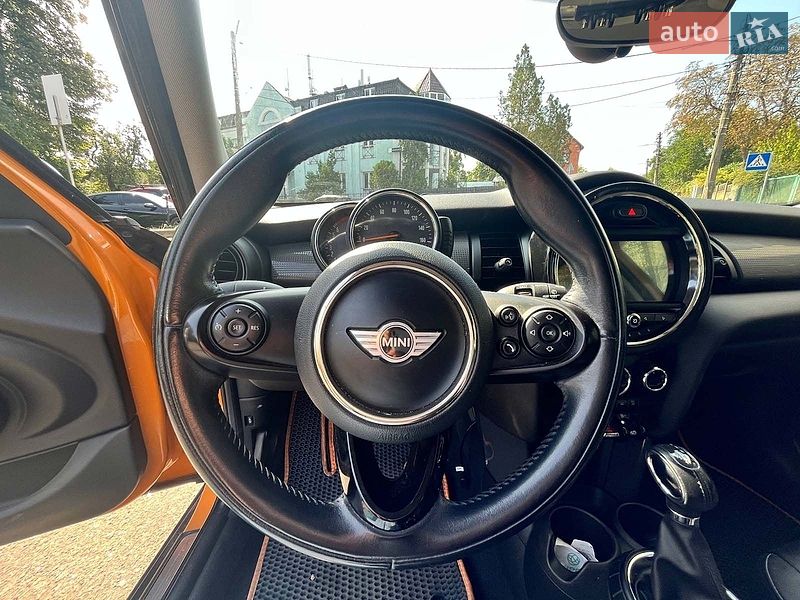 Хэтчбек MINI Cooper 2015 в Киеве