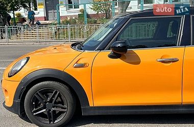 Хэтчбек MINI Cooper 2015 в Киеве