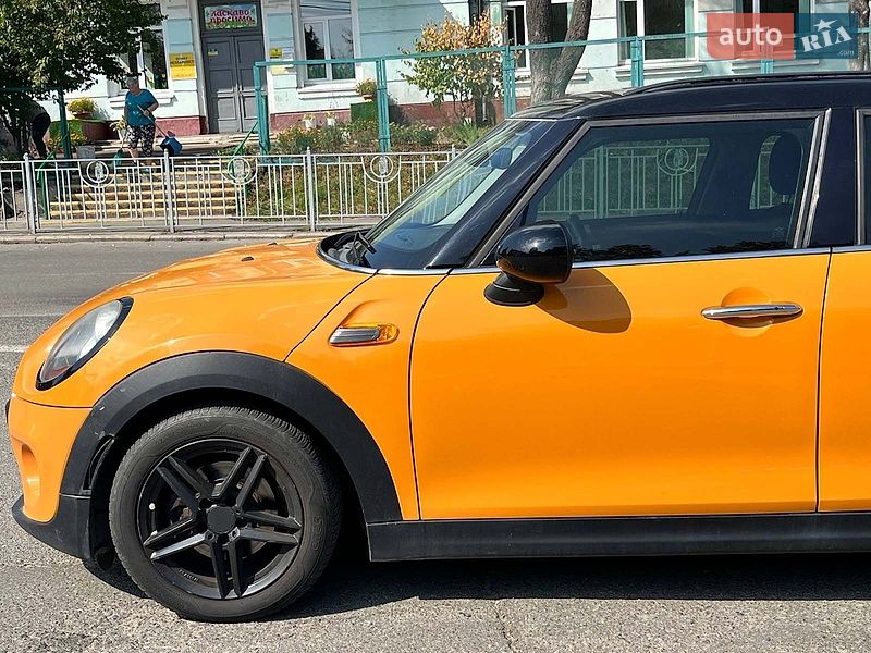 Хэтчбек MINI Cooper 2015 в Киеве