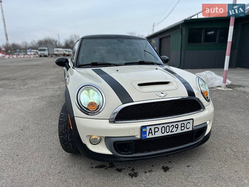 MINI Cooper 2012