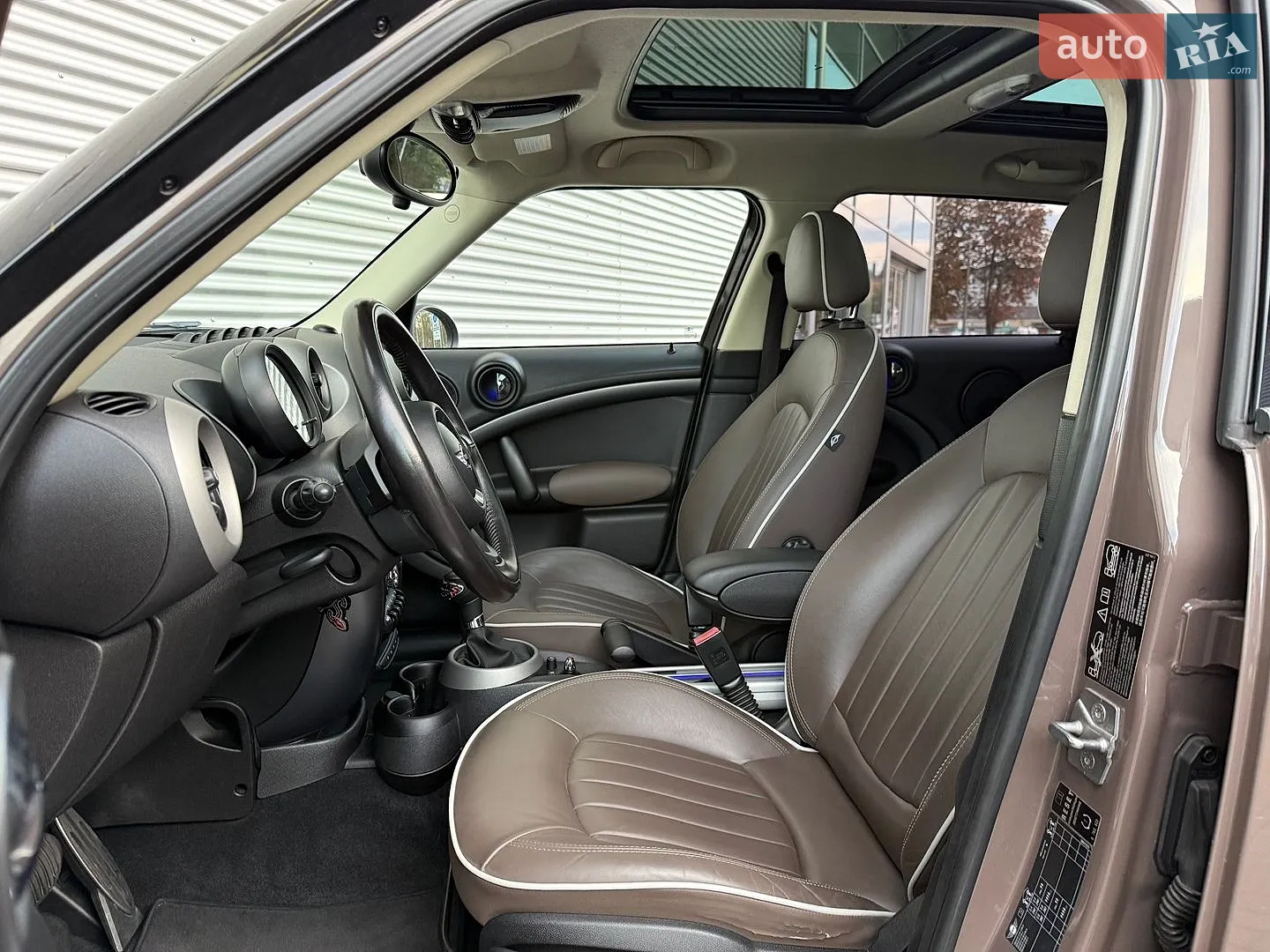 2010 MINI Cooper - мініатюра 29