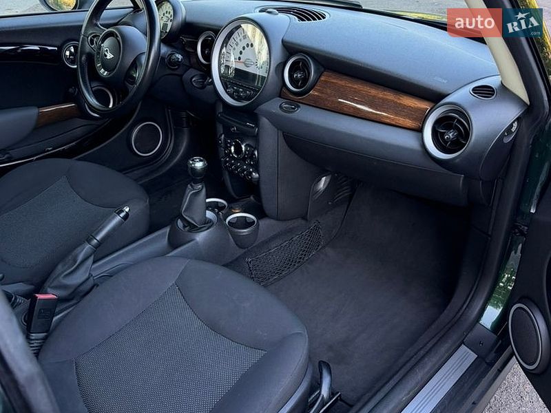 Хэтчбек MINI Cooper 2011 в Днепре фото 29 Хэтчбек MINI Cooper 2011 в Днепре