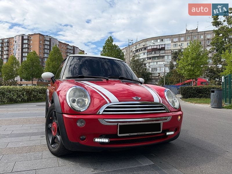 Хетчбек MINI Cooper 2004 в Дніпрі
