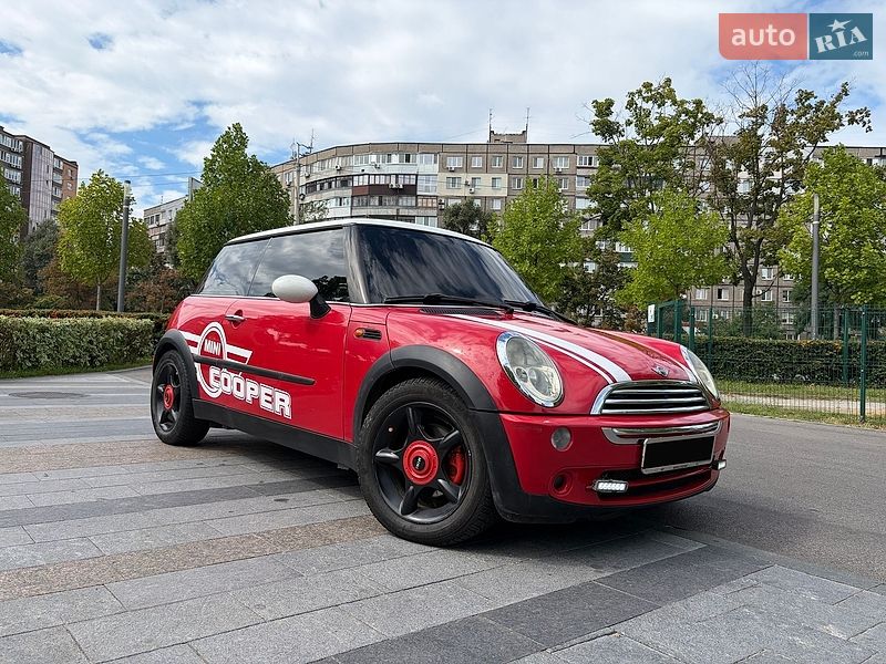 Хетчбек MINI Cooper 2004 в Дніпрі