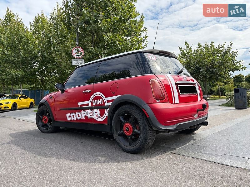 Хетчбек MINI Cooper 2004 в Дніпрі