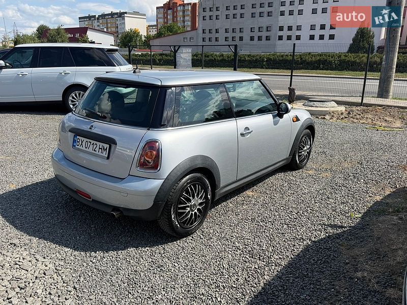 Хэтчбек MINI Cooper 2008 в Хмельницком