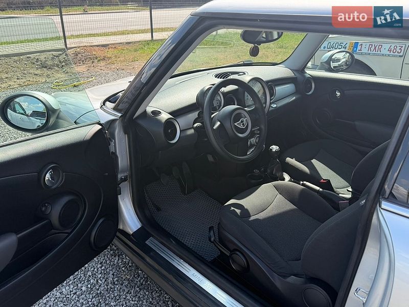 Хэтчбек MINI Cooper 2008 в Хмельницком