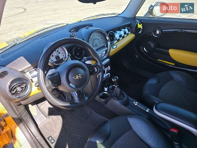 Хэтчбек MINI Cooper 2007 в Одессе