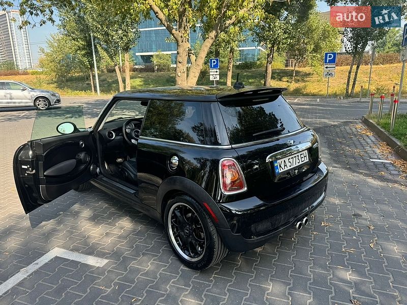 Хетчбек MINI Cooper 2010 в Києві