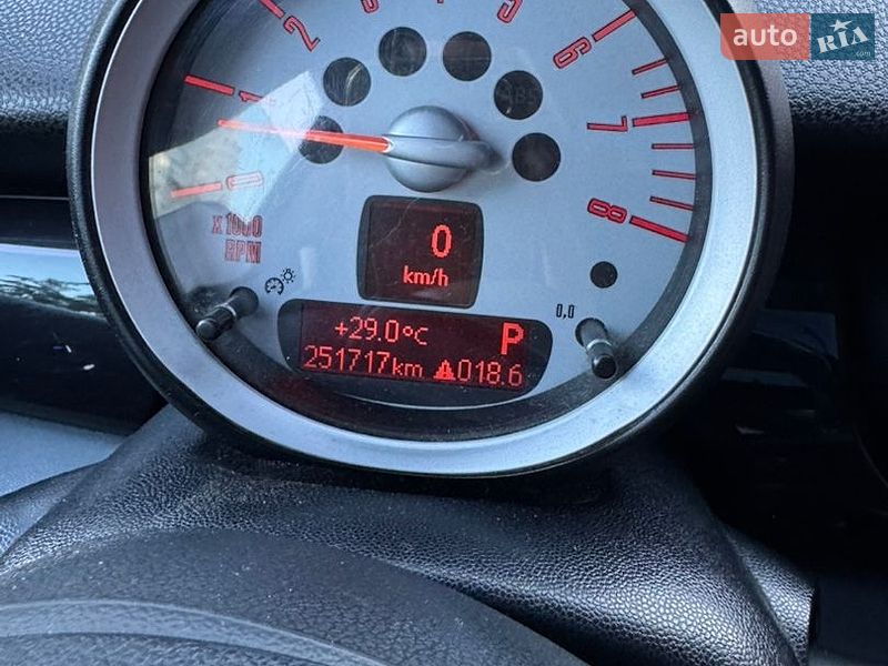 Хэтчбек MINI Cooper 2010 в Киеве