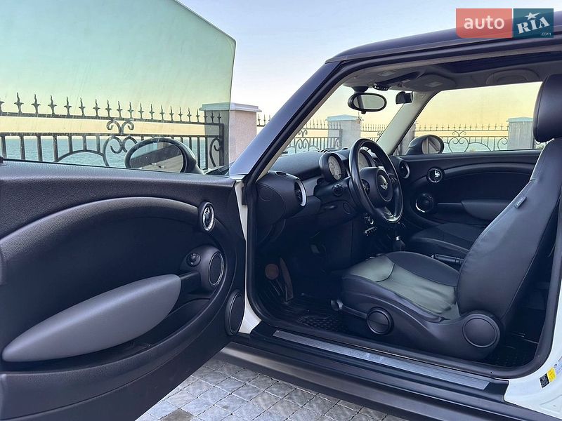 Хетчбек MINI Cooper 2011 в Одесі