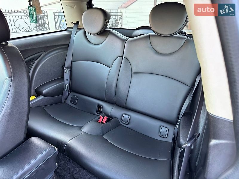 Хетчбек MINI Cooper 2011 в Одесі