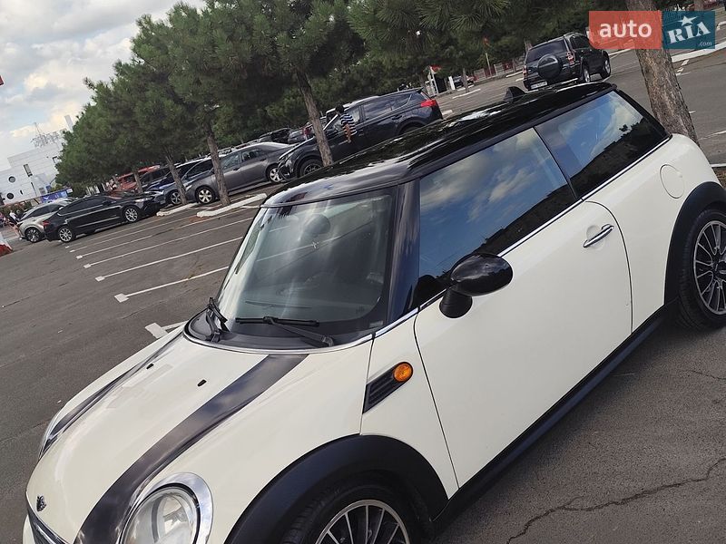 Хэтчбек MINI Cooper 2011 в Одессе Хэтчбек MINI Cooper 2011 в Одессе