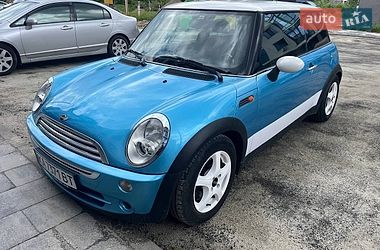Хэтчбек MINI Cooper 2004 в Ирпене Хэтчбек MINI Cooper 2004 в Ирпене