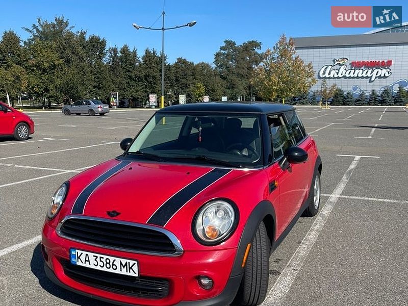 MINI Cooper 2011