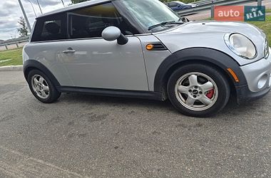 Хетчбек MINI Cooper 2010 в Лохвиці