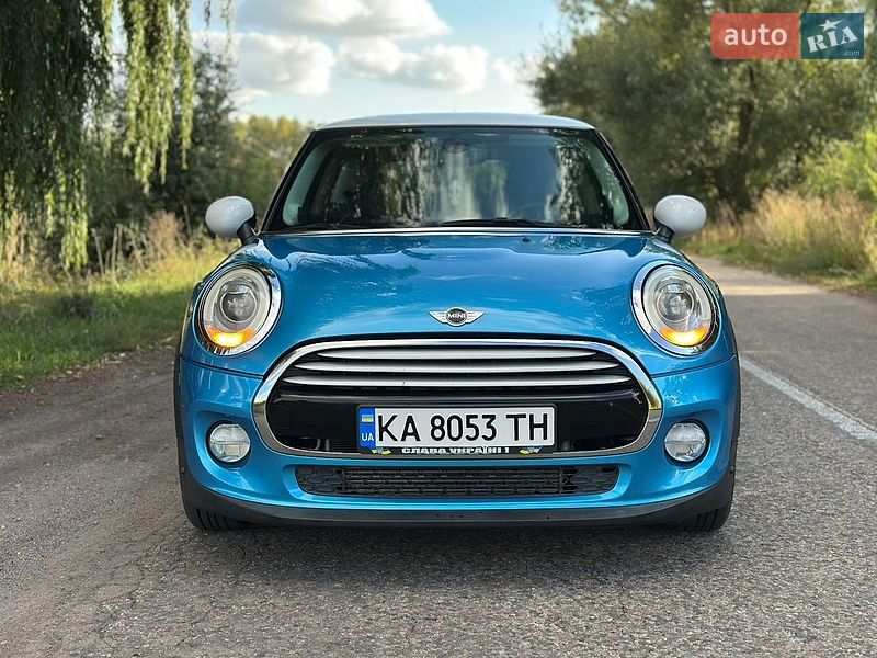 Хэтчбек MINI Cooper 2016 в Киеве