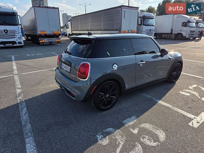 Хетчбек MINI Cooper 2018 в Києві