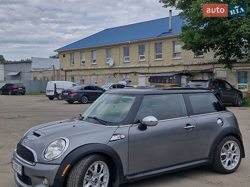 Хэтчбек MINI Cooper 2009 в Кременчуге