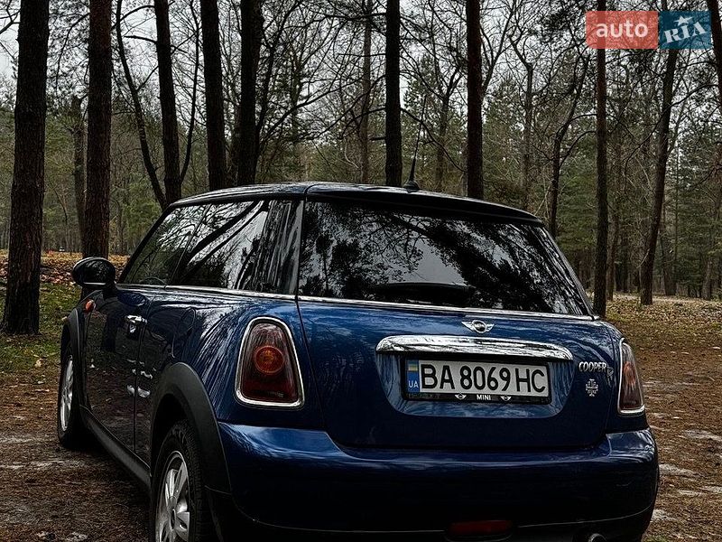 Хэтчбек MINI Cooper 2008 в Кропивницком фото 5 Хэтчбек MINI Cooper 2008 в Кропивницком