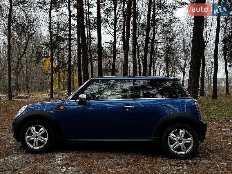 Хэтчбек MINI Cooper 2008 в Кропивницком фото 9 Хэтчбек MINI Cooper 2008 в Кропивницком